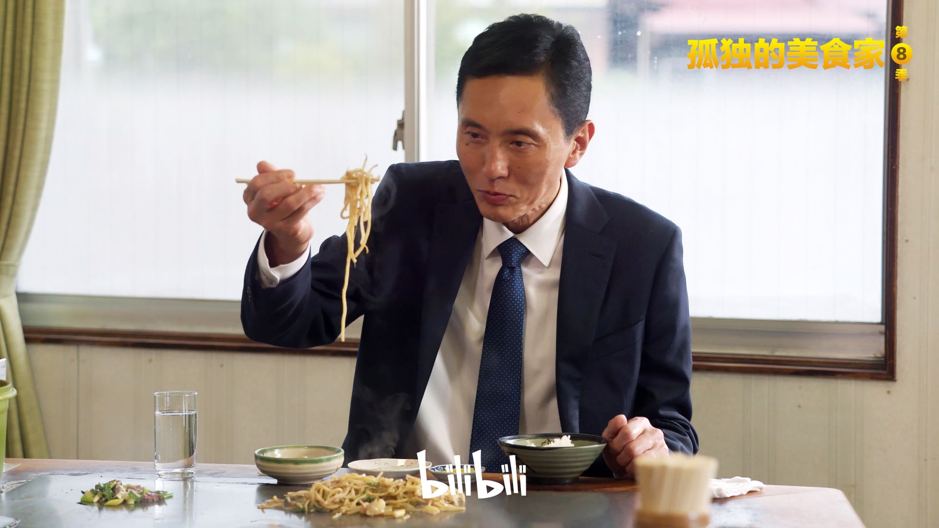 翁公和晓雯在厨房里猛烈进出剧照3